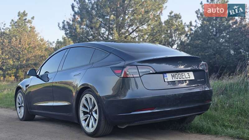 Седан Tesla Model 3 2021 в Кропивницькому фото 44 Седан Tesla Model 3 2021 в Кропивницькому