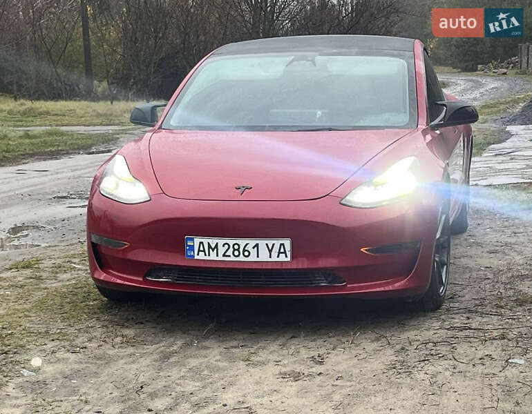 Седан Tesla Model 3 2023 в Житомирі фото 3 Седан Tesla Model 3 2023 в Житомирі