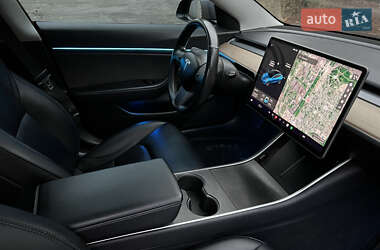 Седан Tesla Model 3 2018 в Харькове