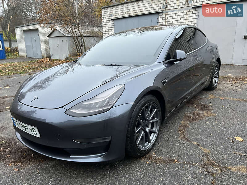 Седан Tesla Model 3 2018 в Харькове