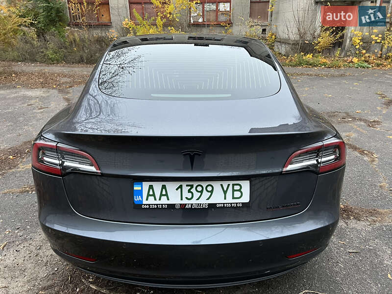Седан Tesla Model 3 2018 в Харькове
