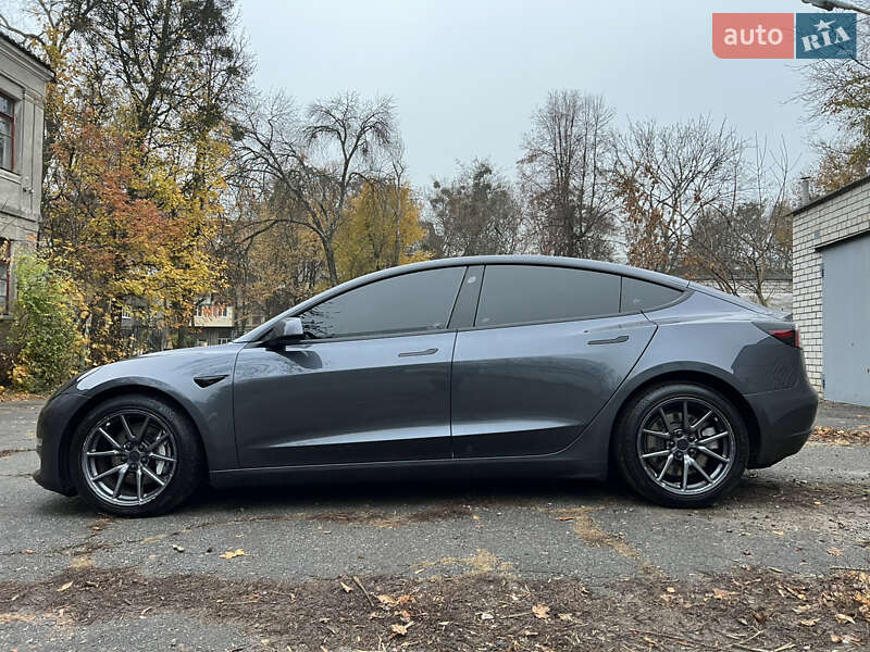 Седан Tesla Model 3 2018 в Харькове