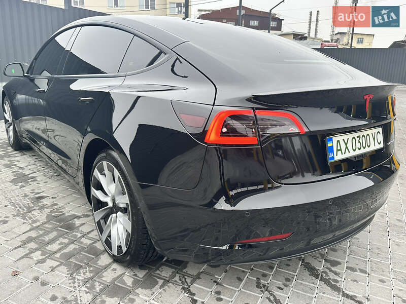 Седан Tesla Model 3 2021 в Харькове