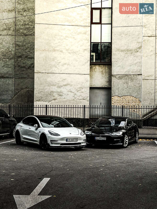 Седан Tesla Model 3 2018 в Чернігові фото 23 Седан Tesla Model 3 2018 в Чернігові