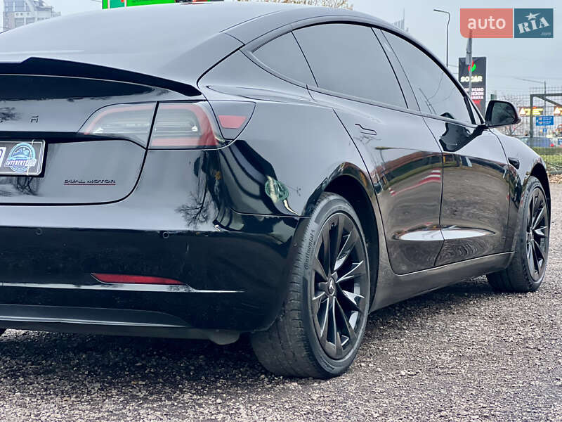 Седан Tesla Model 3 2022 в Киеве фото 10 Седан Tesla Model 3 2022 в Киеве