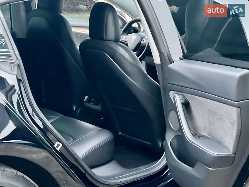 Седан Tesla Model 3 2022 в Киеве фото 16 Седан Tesla Model 3 2022 в Киеве