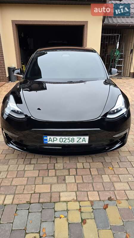 Седан Tesla Model 3 2018 в Запоріжжі