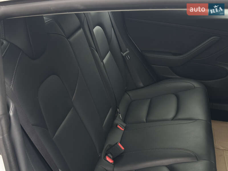Седан Tesla Model 3 2019 в Рівному фото 19 Седан Tesla Model 3 2019 в Рівному