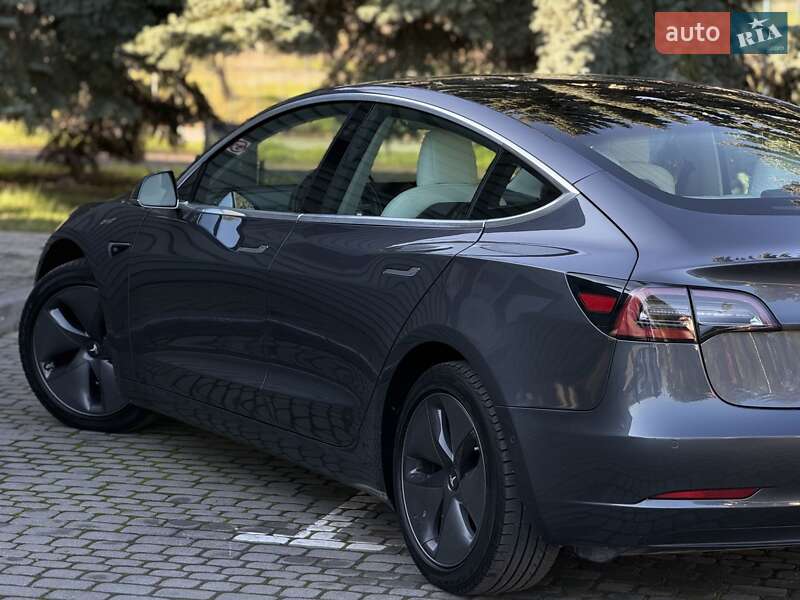 Седан Tesla Model 3 2019 в Ивано-Франковске фото 28 Седан Tesla Model 3 2019 в Ивано-Франковске