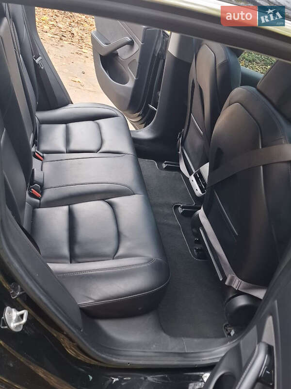 Седан Tesla Model 3 2018 в Кропивницькому фото 12 Седан Tesla Model 3 2018 в Кропивницькому