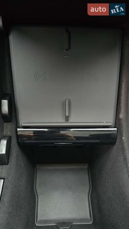 Седан Tesla Model 3 2018 в Запоріжжі