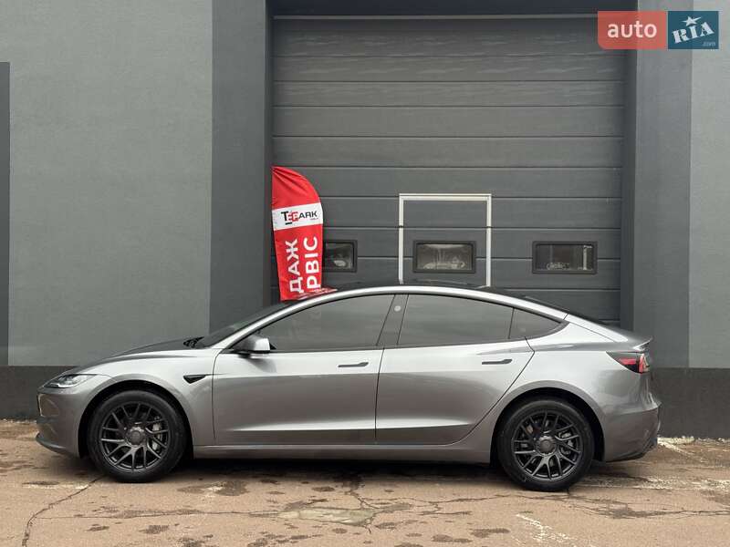 Седан Tesla Model 3 2024 в Києві фото 6 Седан Tesla Model 3 2024 в Києві