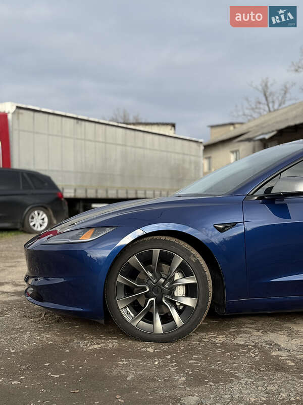 Седан Tesla Model 3 2024 в Луцке фото 4 Седан Tesla Model 3 2024 в Луцке