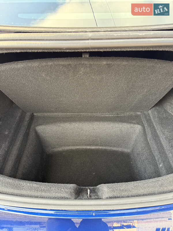 Седан Tesla Model 3 2024 в Луцке фото 52 Седан Tesla Model 3 2024 в Луцке