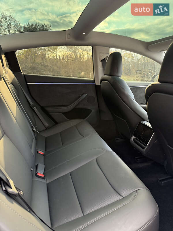 Седан Tesla Model 3 2024 в Луцке фото 61 Седан Tesla Model 3 2024 в Луцке