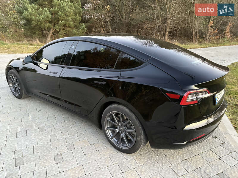 Седан Tesla Model 3 2019 в Львові фото 17 Седан Tesla Model 3 2019 в Львові