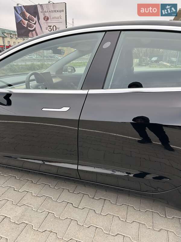 Седан Tesla Model 3 2019 в Луцьку фото 14 Седан Tesla Model 3 2019 в Луцьку