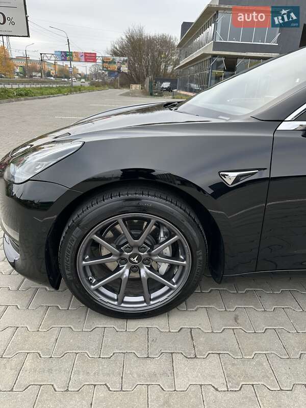 Седан Tesla Model 3 2019 в Луцьку фото 16 Седан Tesla Model 3 2019 в Луцьку