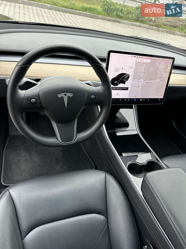 Седан Tesla Model 3 2019 в Луцьку фото 42 Седан Tesla Model 3 2019 в Луцьку