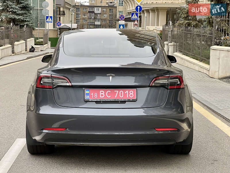 Седан Tesla Model 3 2023 в Киеве фото 9 Седан Tesla Model 3 2023 в Киеве