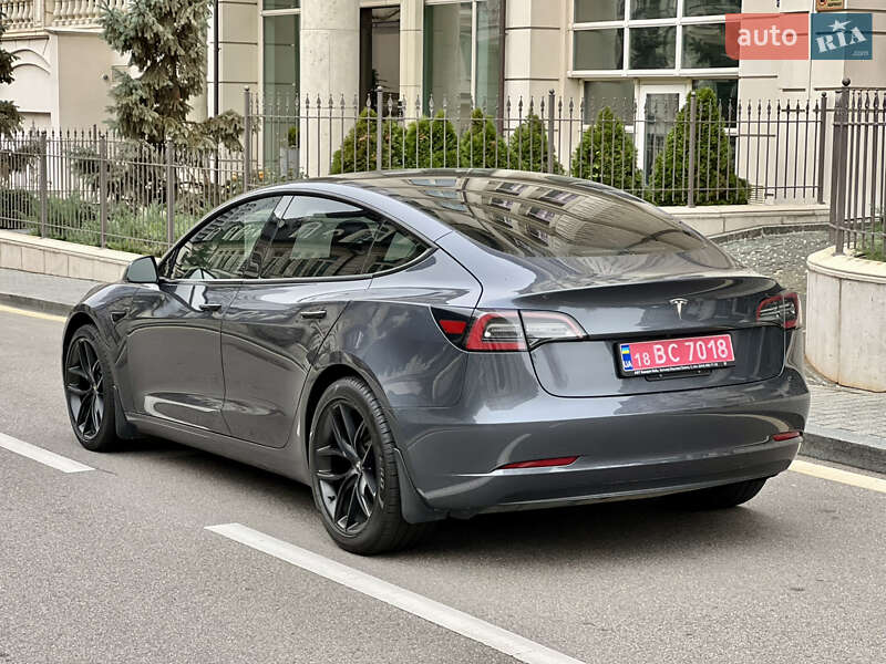 Седан Tesla Model 3 2023 в Киеве фото 5 Седан Tesla Model 3 2023 в Киеве