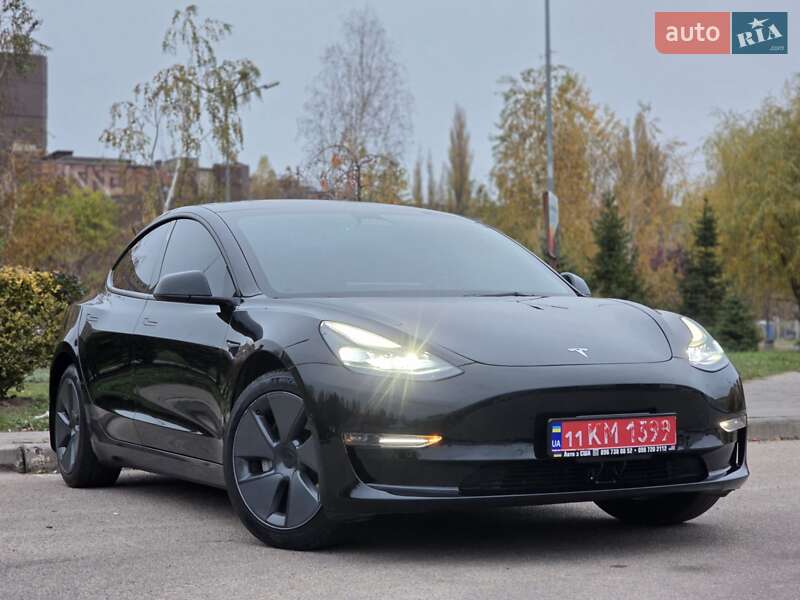 Tesla Model 3 2022