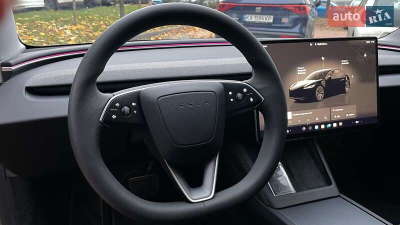 Седан Tesla Model 3 2024 в Києві
