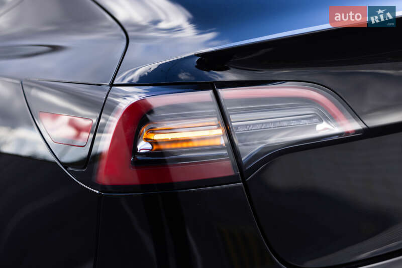 Седан Tesla Model 3 2021 в Львове фото 27 Седан Tesla Model 3 2021 в Львове
