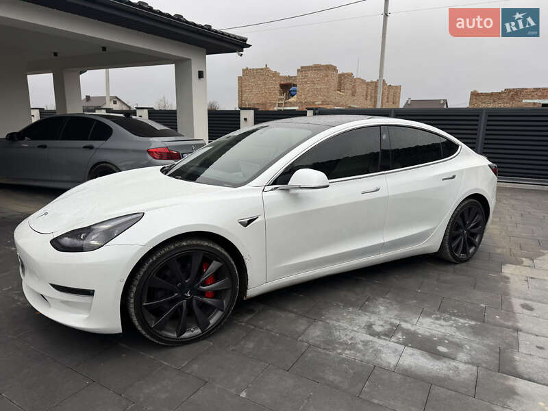 Седан Tesla Model 3 2020 в Ивано-Франковске фото 5 Седан Tesla Model 3 2020 в Ивано-Франковске