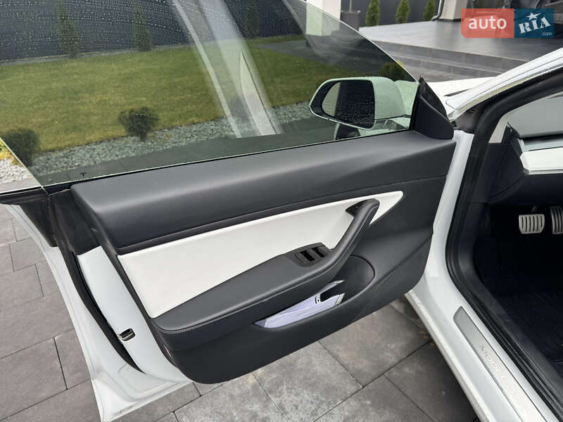 Седан Tesla Model 3 2020 в Ивано-Франковске фото 24 Седан Tesla Model 3 2020 в Ивано-Франковске