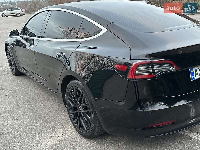 Седан Tesla Model 3 2019 в Харькове