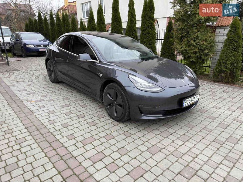 Tesla Model 3 2018