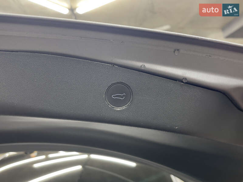 Седан Tesla Model 3 2022 в Харькове