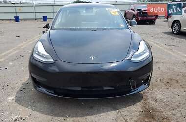 Седан Tesla Model 3 2018 в Самборе