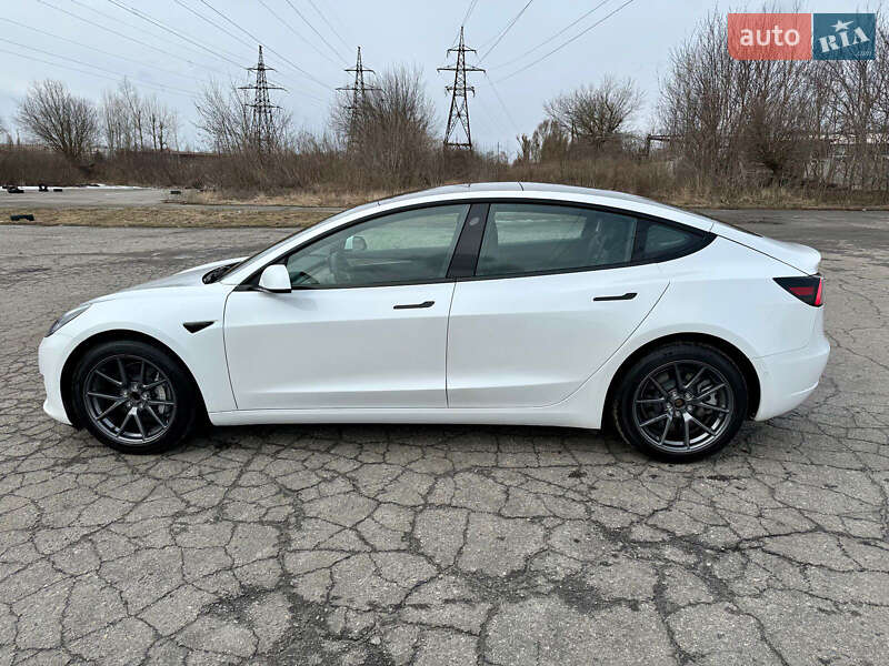 Седан Tesla Model 3 2023 в Івано-Франківську фото 5 Седан Tesla Model 3 2023 в Івано-Франківську