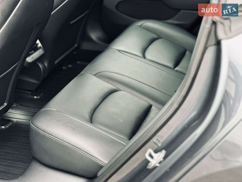 Седан Tesla Model 3 2022 в Кременчуге фото 24 Седан Tesla Model 3 2022 в Кременчуге