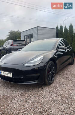 Седан Tesla Model 3 2019 в Львові