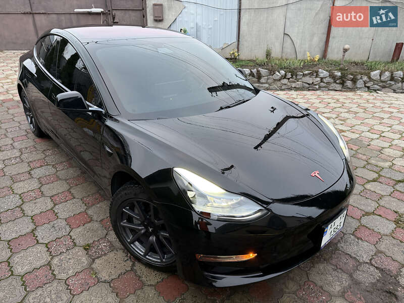 Седан Tesla Model 3 2018 в Харькове