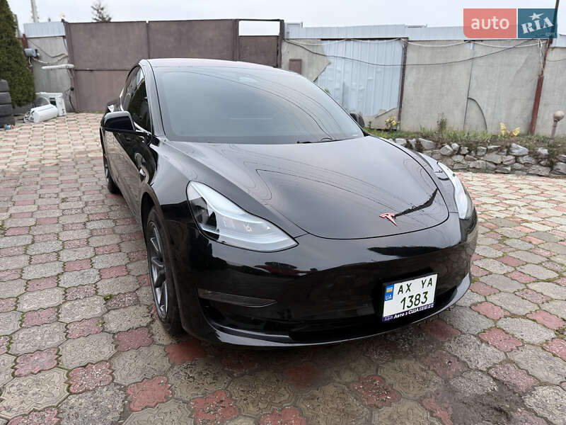 Седан Tesla Model 3 2018 в Харькове