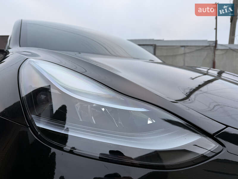 Седан Tesla Model 3 2018 в Харькове