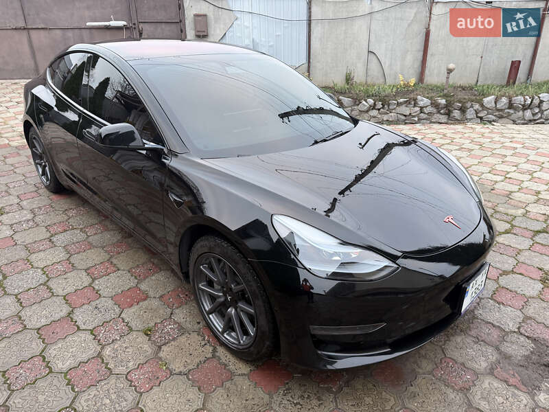 Седан Tesla Model 3 2018 в Харькове
