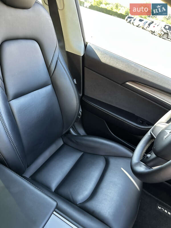 Седан Tesla Model 3 2022 в Одесі