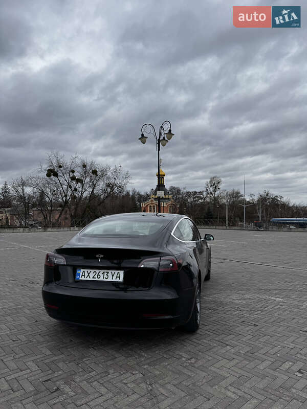 Седан Tesla Model 3 2019 в Харькове