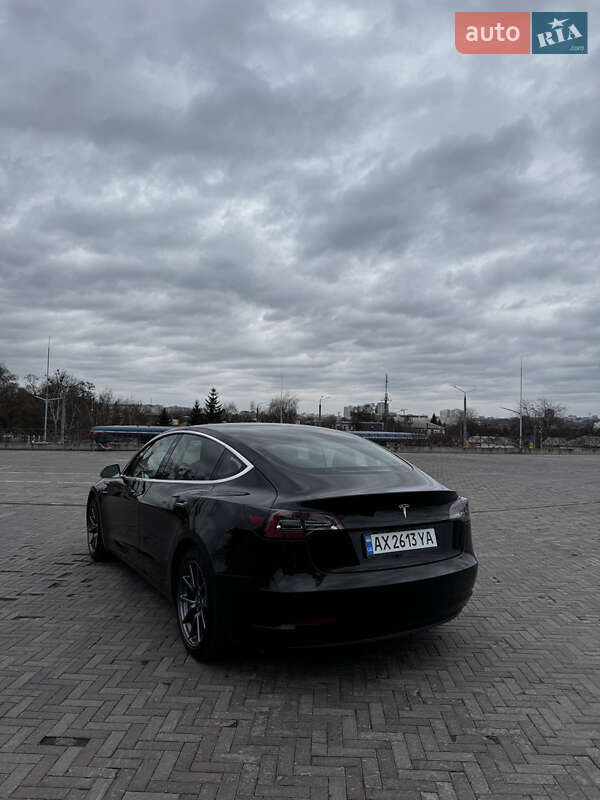 Седан Tesla Model 3 2019 в Харькове