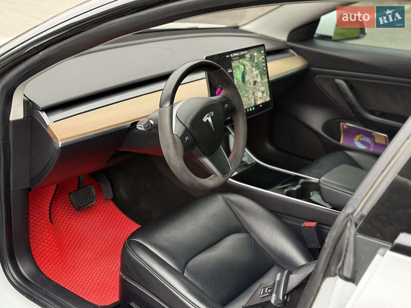 Седан Tesla Model 3 2019 в Кам'янець-Подільському фото 16 Седан Tesla Model 3 2019 в Кам'янець-Подільському