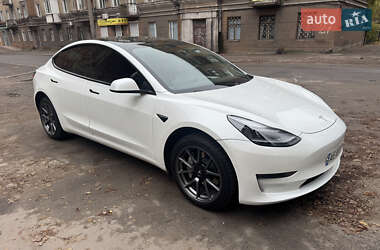 Седан Tesla Model 3 2021 в Каменском