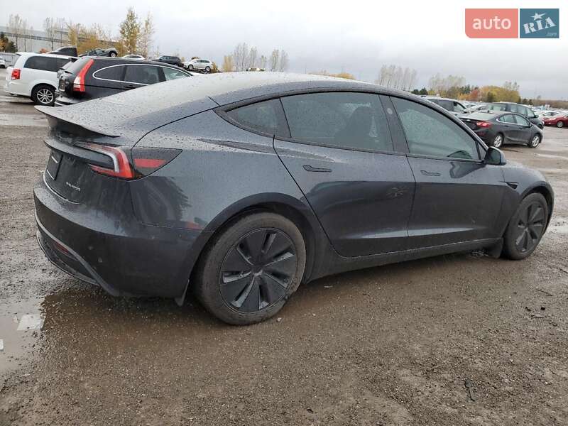 Седан Tesla Model 3 2024 в Києві