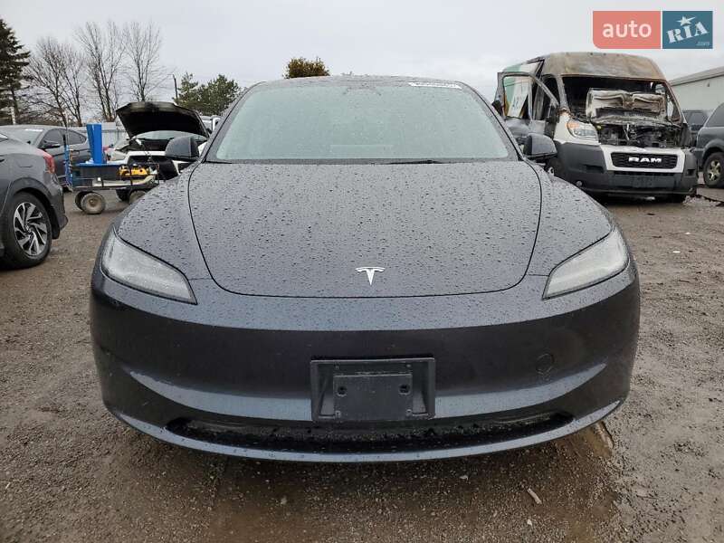 Седан Tesla Model 3 2024 в Києві