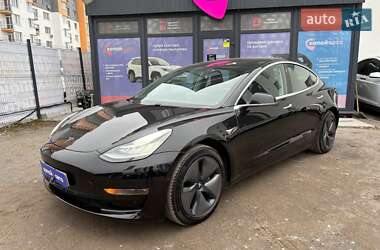Седан Tesla Model 3 2018 в Виннице