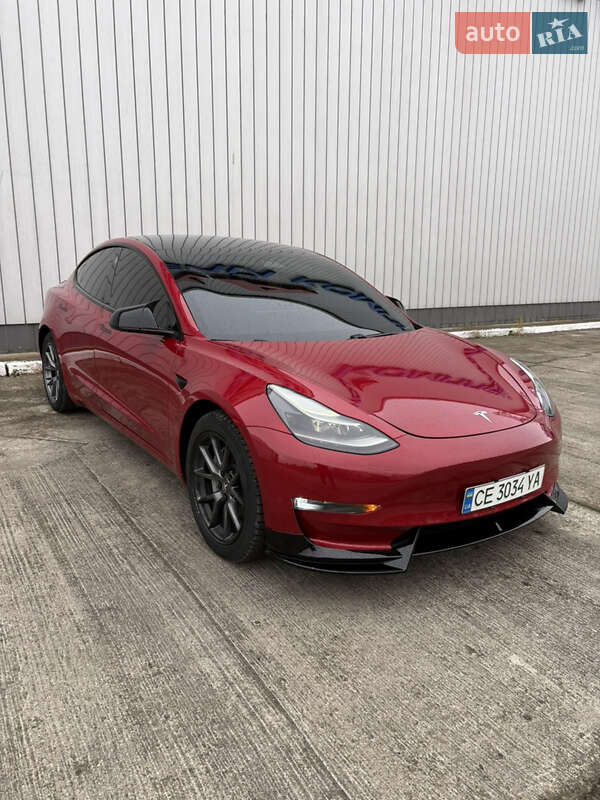 Tesla Model 3 2021